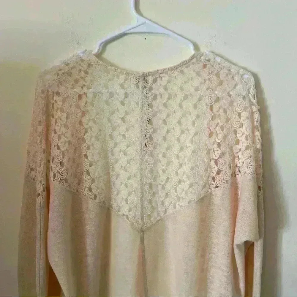 Umgee Lace Crochet Cartigan Size M/L - Picture 8 of 10